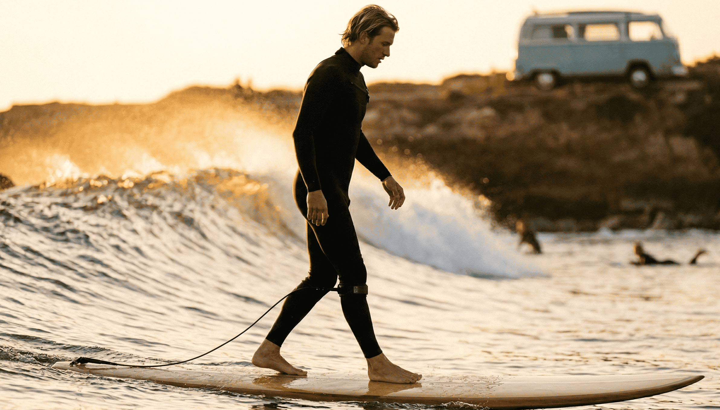 Ankle vs. Calf Attachment Which surfboard lashes is Right for You